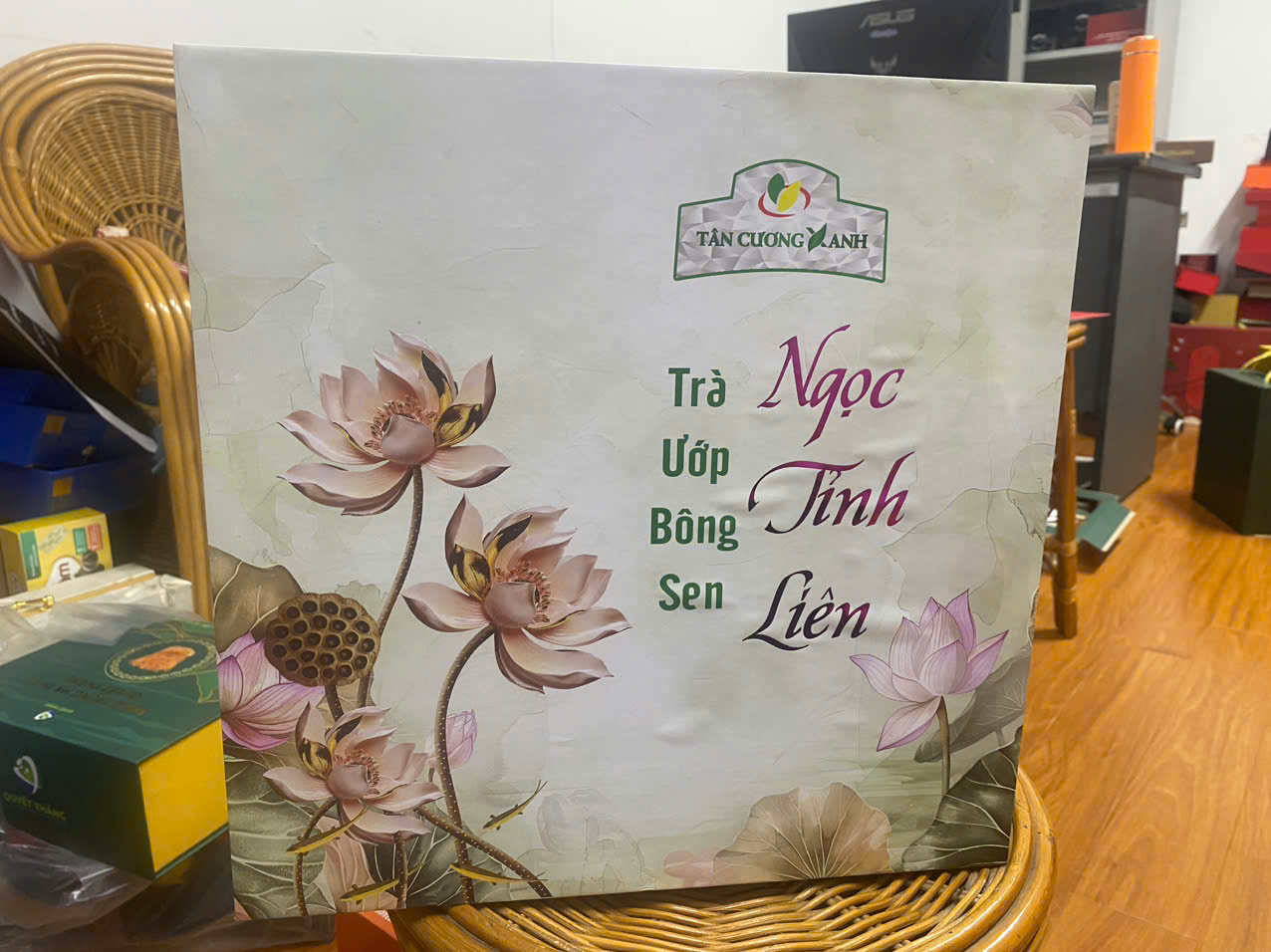 Hộp Cứng Đựng Trà Sang Trọng
